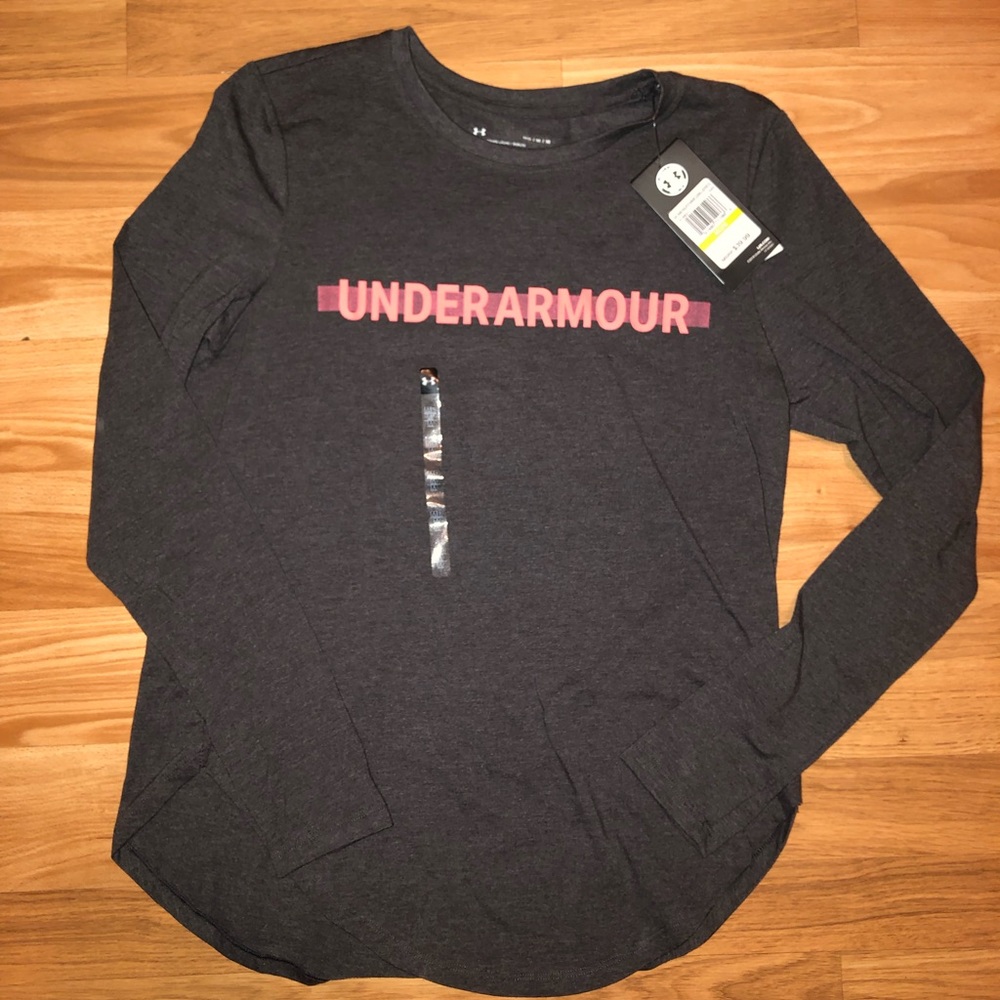 NWT women’s Under Armour long sleeve shirt